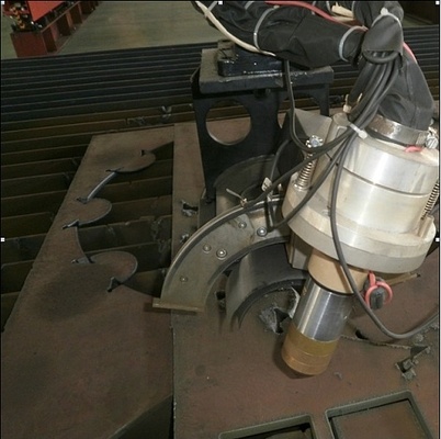 Машина плазменной резки с системой для снятия фасок